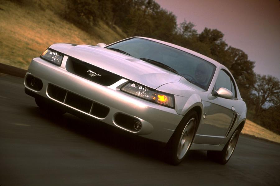  Ford Mustang SVT Cobra 2003 года  (фото 39 из 61)